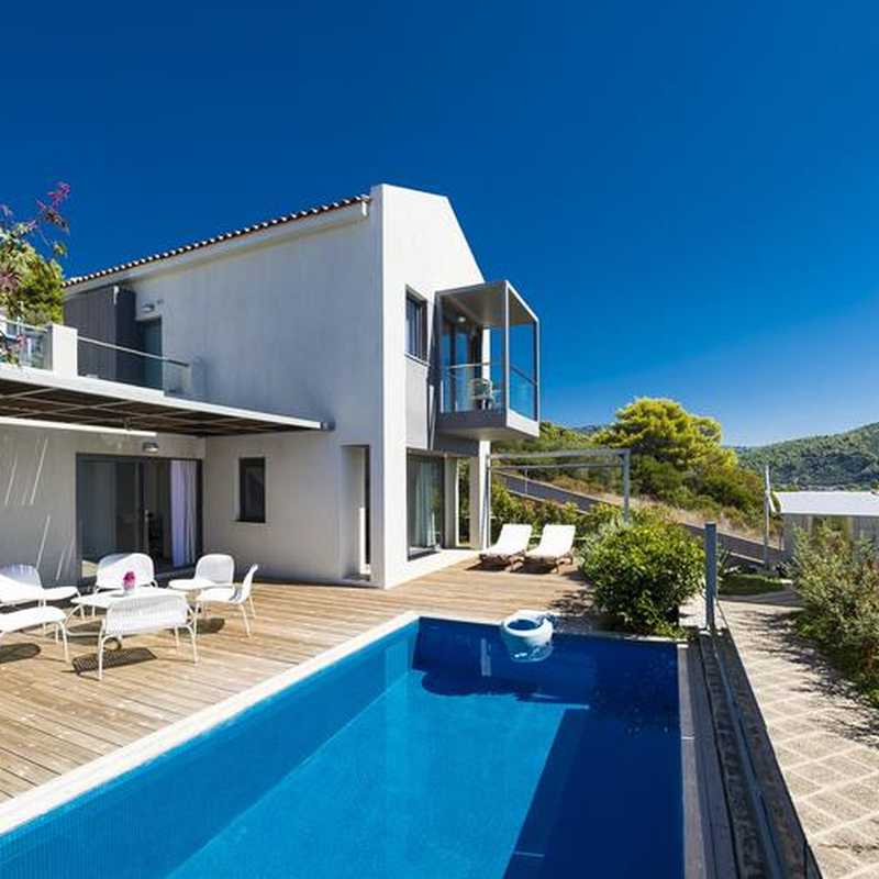 luxury hotels in Skiathos