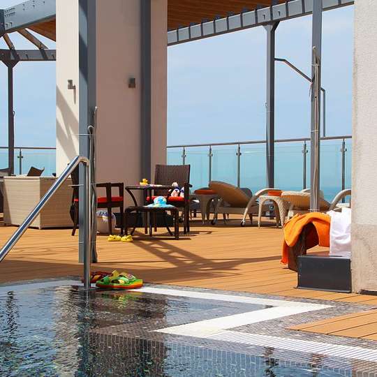 luxury hotels in Estosadok