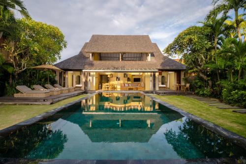 luxury hotels in Seminyak