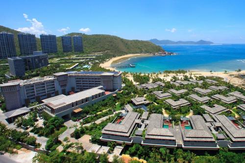 luxury hotels in Hainan