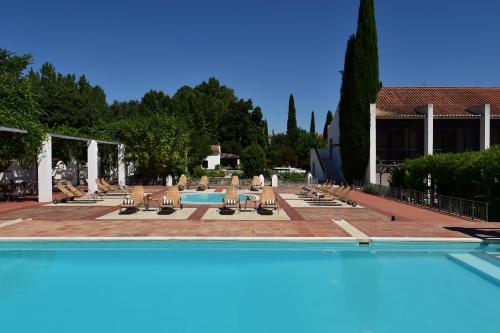 luxury hotels in Evora District