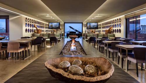 luxury hotels in Evora District