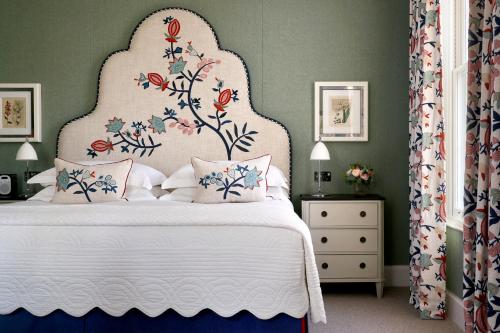 luxury hotels in Middlesex