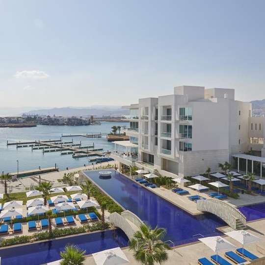 luxury hotels in Aqaba Governorate