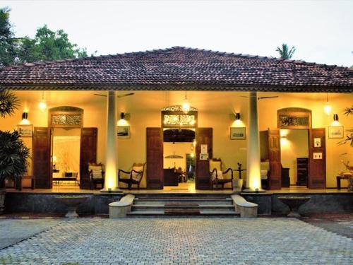 luxury hotels in Balapitiya
