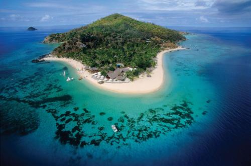 luxury hotels in Fiji Outer Islands