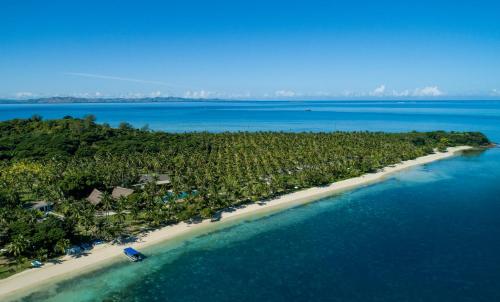 luxury hotels in Fiji Outer Islands