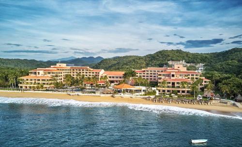 luxury hotels in Santa Cruz Huatulco