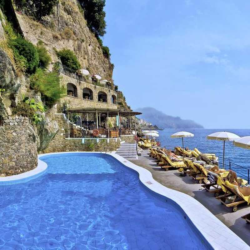 luxury hotels in Amalfi Coast