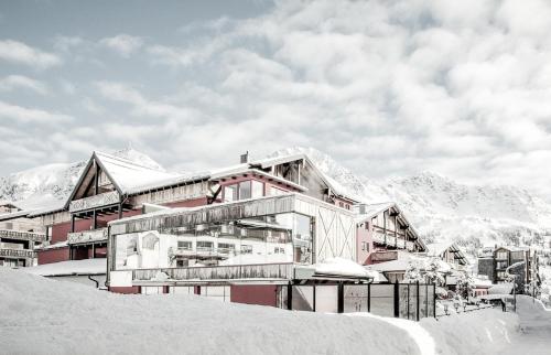 luxury hotels in Lungau