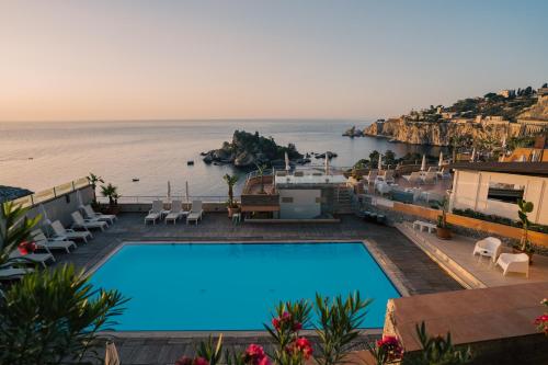 luxury hotels in Taormina Coast