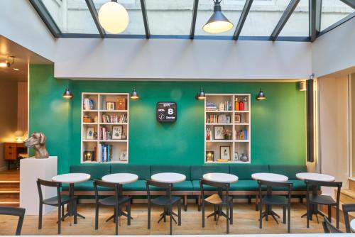 luxury hotels in 9Th Arrondissement