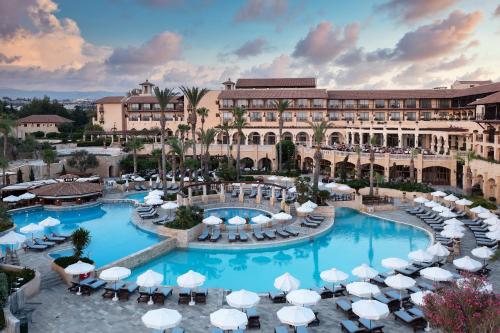 luxury hotels in Paphos