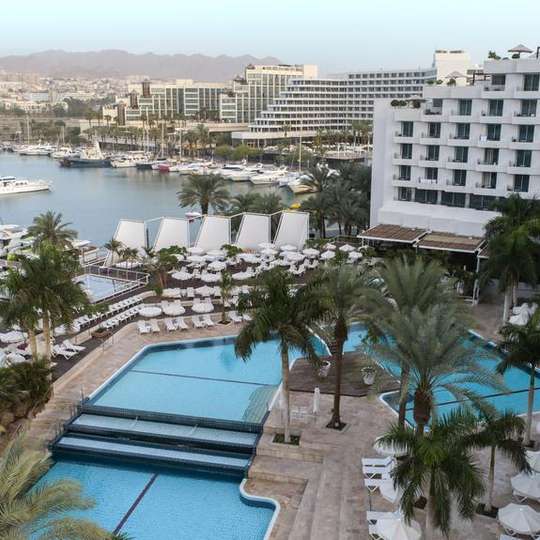 luxury hotels in Taba