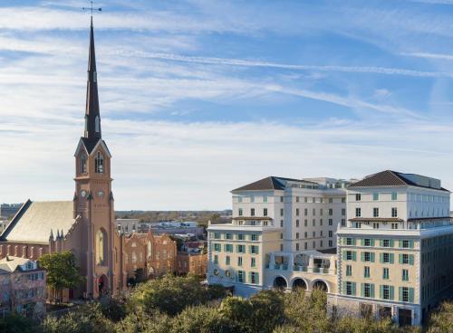 luxury hotels in Charleston Area