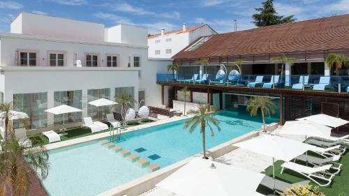 luxury hotels in Evora District