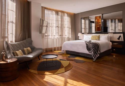 luxury hotels in Sydney Cbd