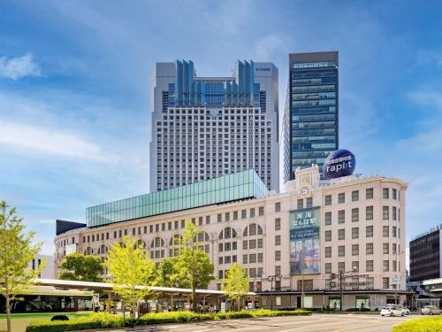 luxury hotels in Osaka