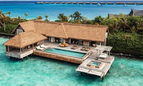 luxury hotels in South Male Atoll