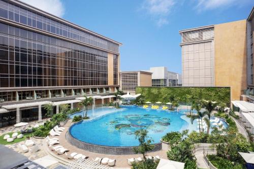 luxury hotels in Metro Manila