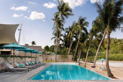 luxury hotels in Taling Ngam Beach