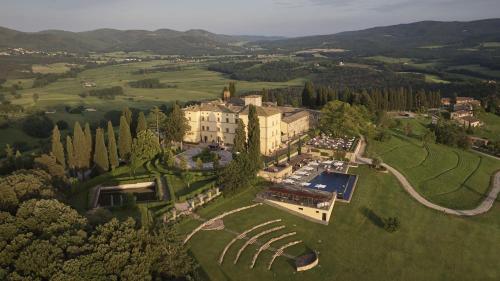 luxury hotels in Val D'Elsa