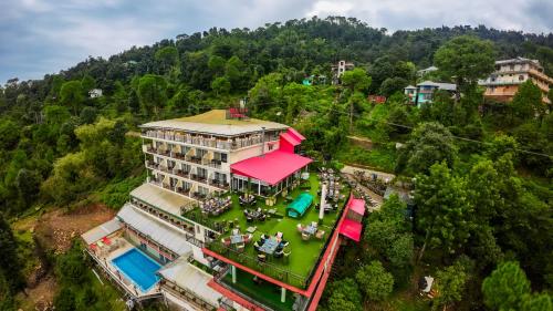 luxury hotels in Dharamshala