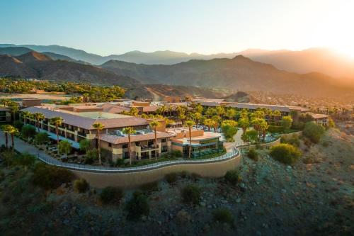 luxury hotels in Palm Springs Metropolitan