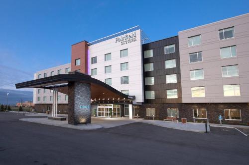 luxury hotels in Nisku