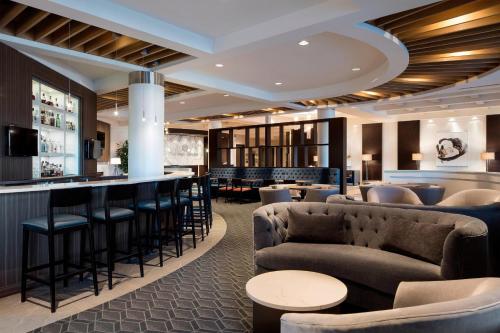 luxury hotels in Calgary Region