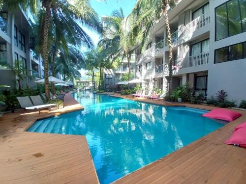 luxury hotels in Surin Beach