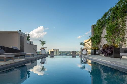 luxury hotels in Jersey Shore