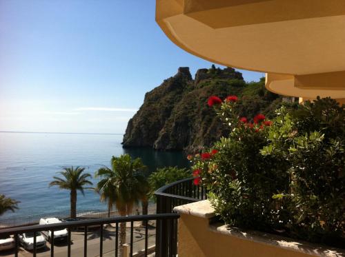 luxury hotels in Taormina Coast