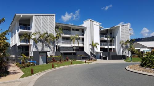 luxury hotels in Airlie Beach