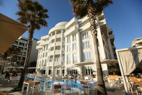 luxury hotels in Durrës