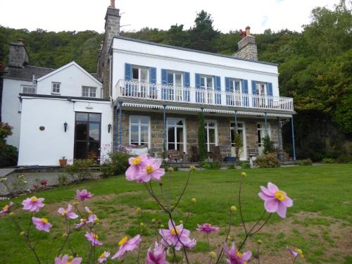 luxury hotels in Dolgellau