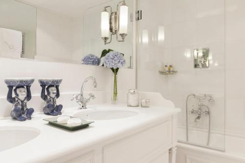 luxury hotels in Geneva