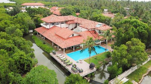 luxury hotels in Negombo