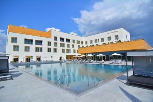 luxury hotels in Durrës