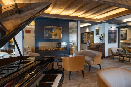 luxury hotels in Canazei