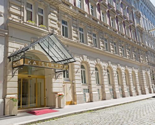 luxury hotels in Vienna (State)