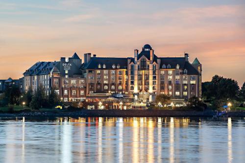 luxury hotels in Vancouver Island