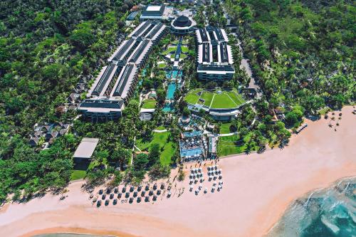 luxury hotels in Nusa Dua Peninsula