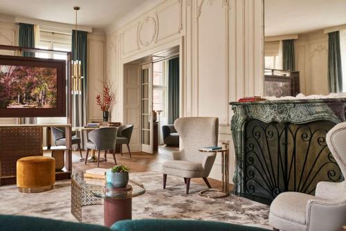 luxury hotels in Autoroute Frankfurt - Vienna