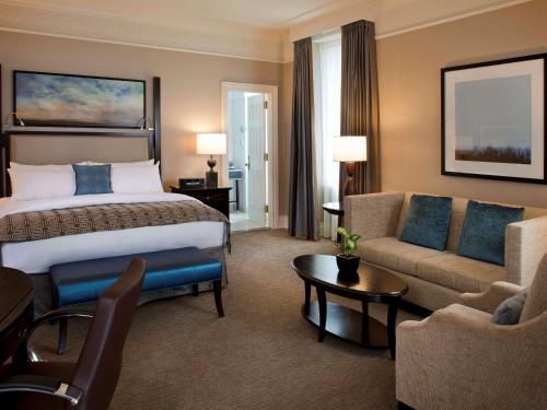 luxury hotels in Calgary Region