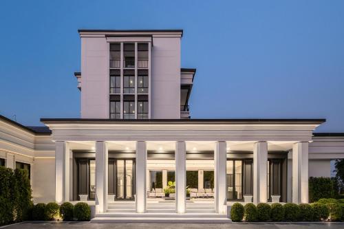 luxury hotels in Pattaya Central