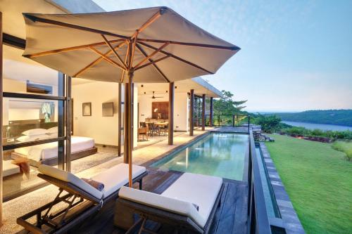 luxury hotels in Nusa Penida