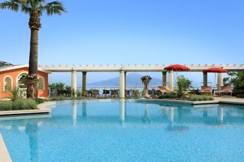 luxury hotels in Sorrento Coast
