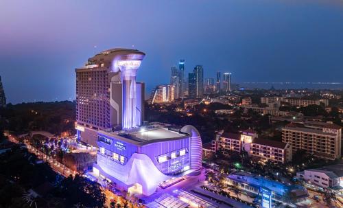luxury hotels in Pattaya North