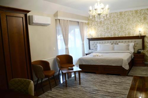 luxury hotels in Pristina County